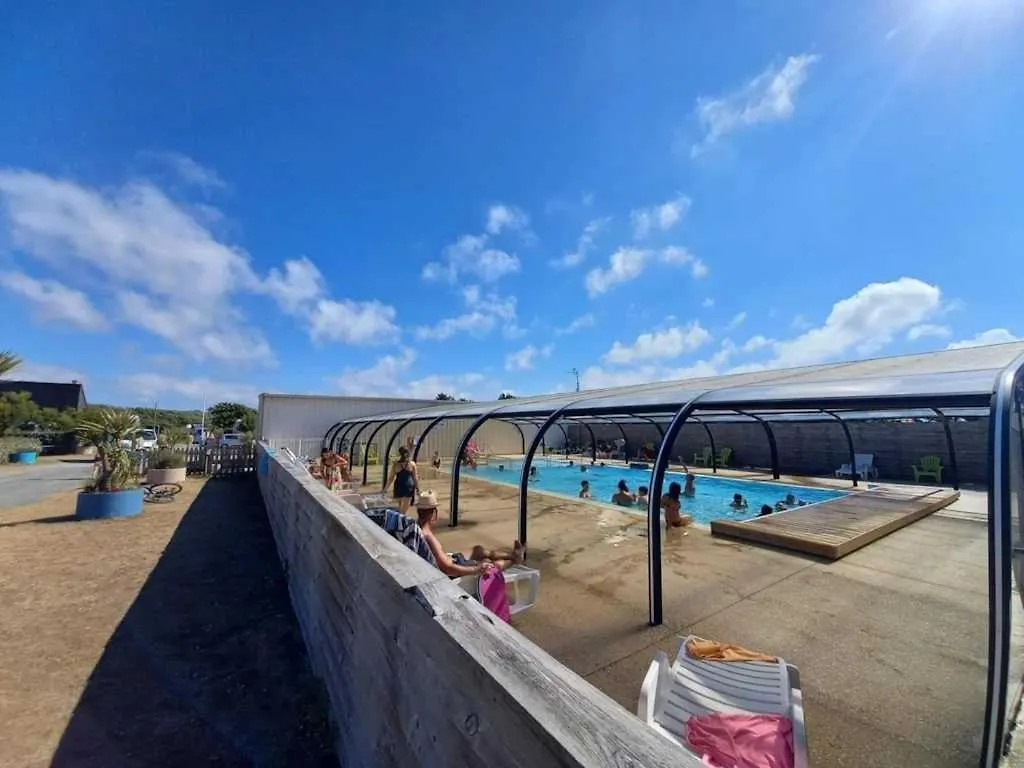 Camping 3 Etoiles - Piscine - Eehghh Плёмёр 0*,  Франция