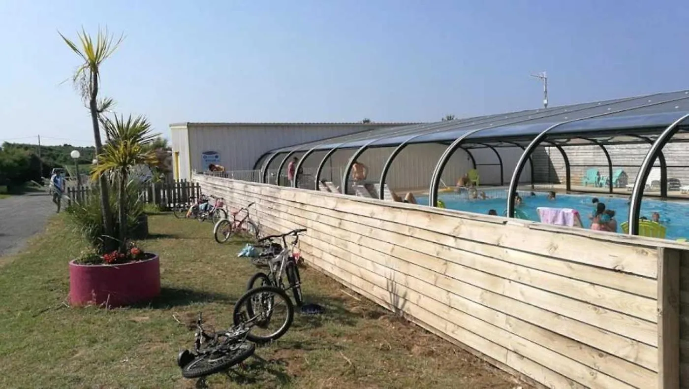 Кемпинг Camping 3 Etoiles - Piscine - Eehghh Плёмёр